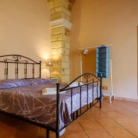 Holiday home I Colori Di Civico 19